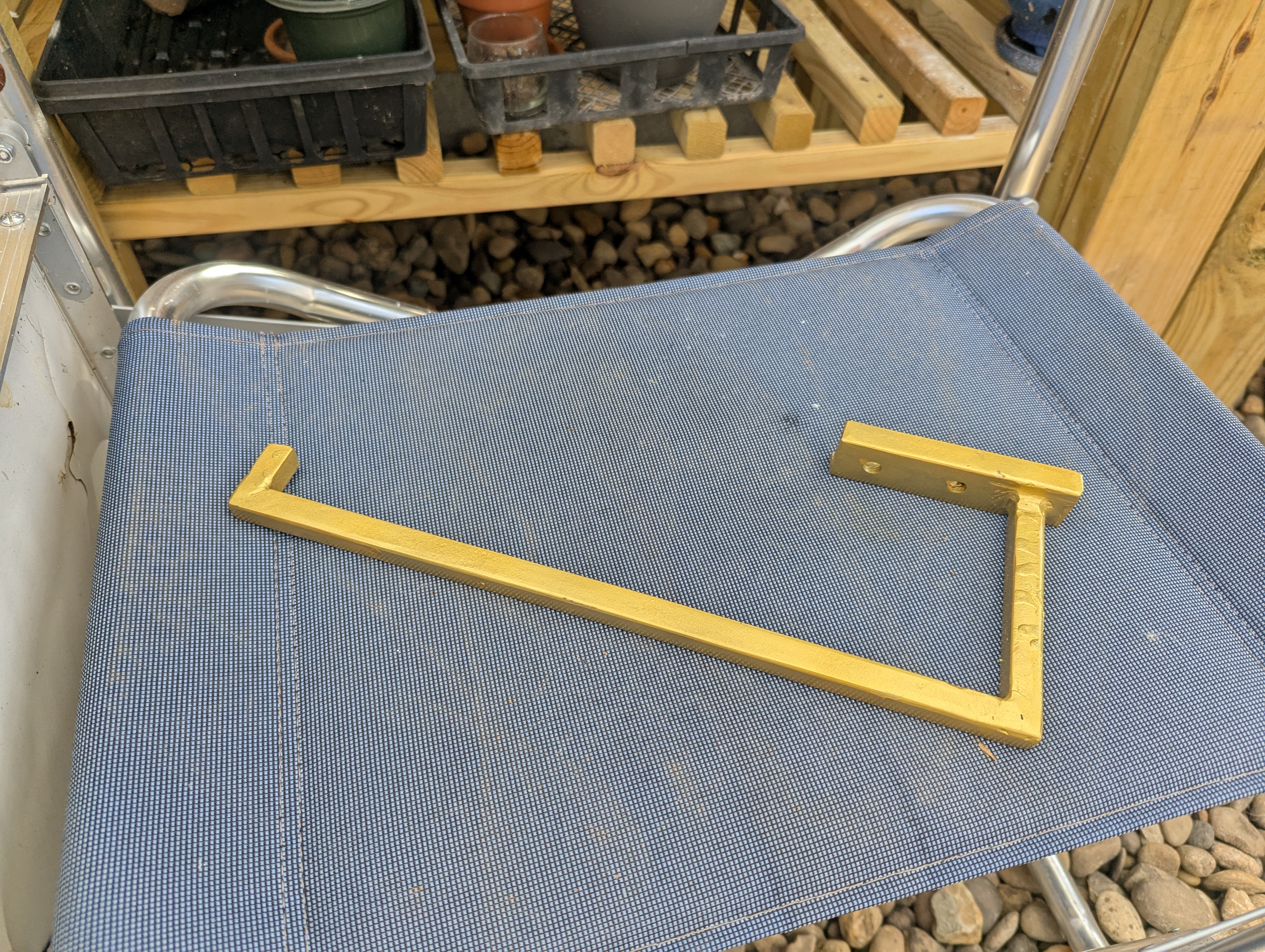 papertowel-rack-from-wrought-iron